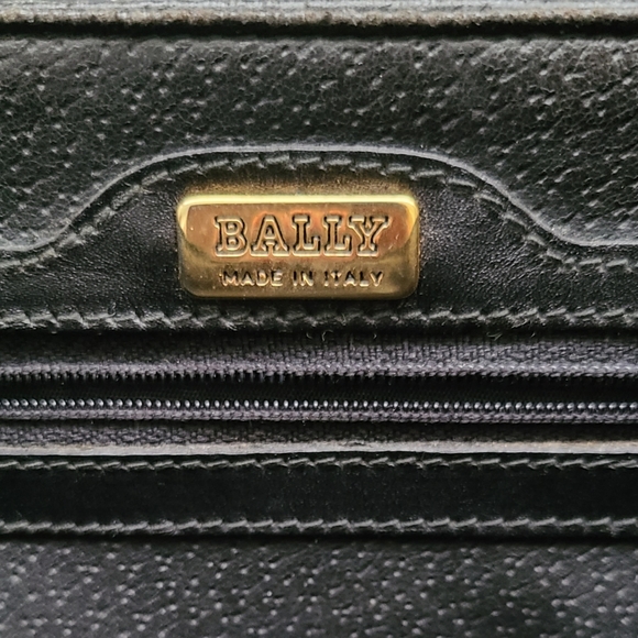 GUC Bally Crossbody - Picture 9 of 12